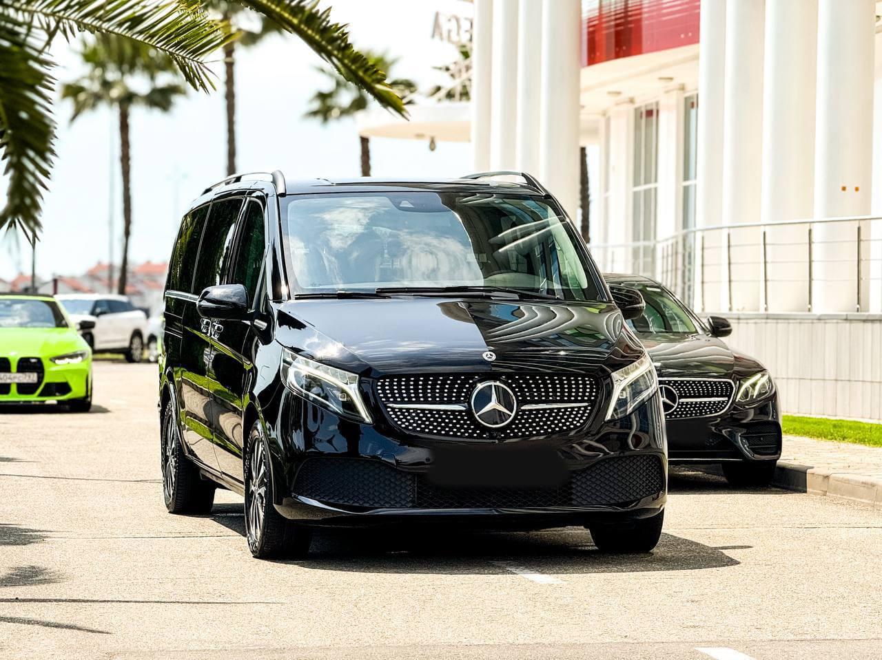 Mercedes-Benz V-Klasse — вид сзади